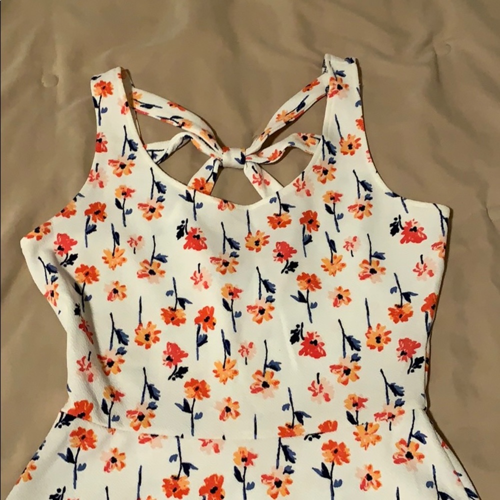 Dress - Picture 2 of 3